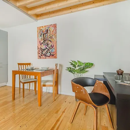 Cozy Duplex In The Picturesque Graca Lisboa