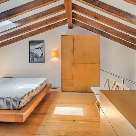 Cozy Duplex In The Picturesque Graca Лісабон